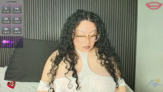 hazel milf online show from May 1, 11:57 am