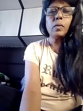 MsAttitude online show from May 11, 7:10 am
