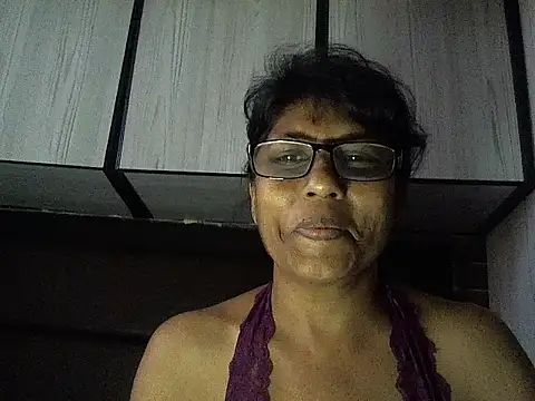 MsAttitude online show from November 28, 1:14 pm