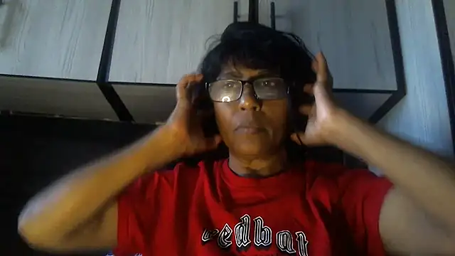 MsAttitude online show from December 15, 6:18 am