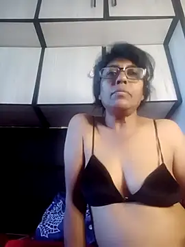 MsAttitude online show from May 26, 6:35 am