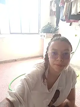 sophieandmarkls online show from March 17, 7:07 pm