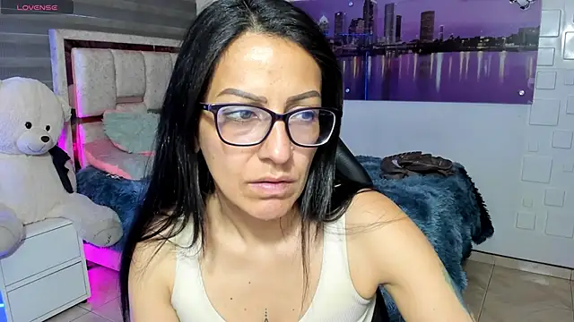 alma blue online show from February 10, 10:46 pm