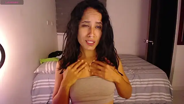 amyharlow 1 online show from January 9, 11:42 pm