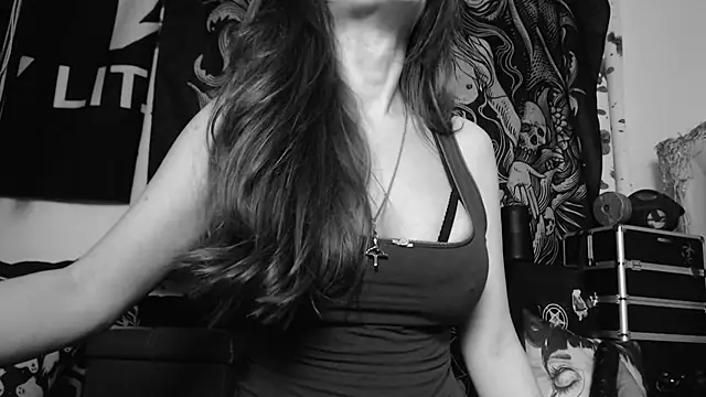 Silentmary online show from April 29, 11:43 pm