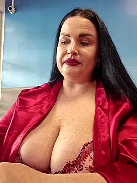 GeorgiaLerox online show from May 7, 1:15 pm