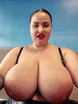 GeorgiaLerox online show from May 19, 1:18 pm