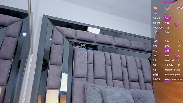 EMMAHILL1 online show from January 9, 11:36 am