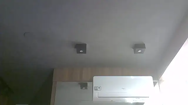 Skinny-Kitten online show from December 2, 1:51 am