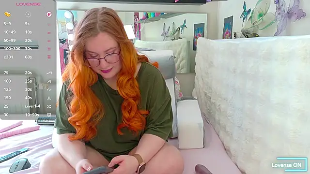 FluffyRainbowKity online show from May 22, 8:56 am
