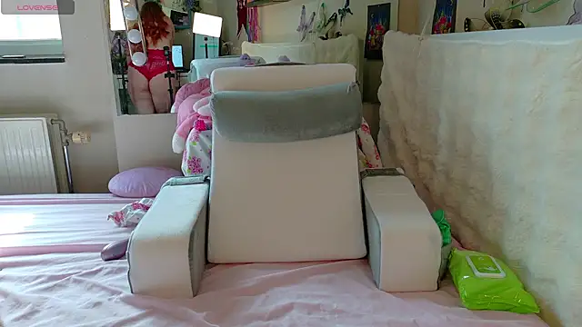 FluffyRainbowKity online show from June 11, 8:33 am