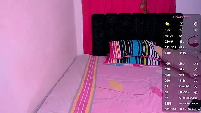 susan  nau online show from April 4, 8:24 am