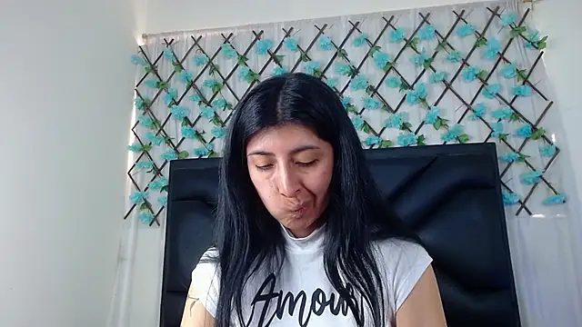 EmmaWilliamss online show from December 16, 4:13 pm