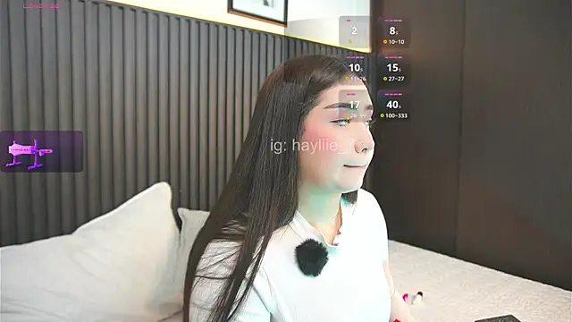 haylie  online show from May 1, 4:59 am