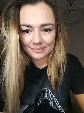 KrissSexi online show from October 14, 5:43 am