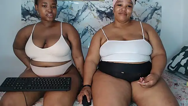 SexyAmeena2002 online show from March 26, 8:21 pm