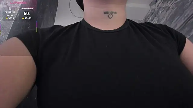 LunaBaker-1 online show from October 7, 8:13 pm