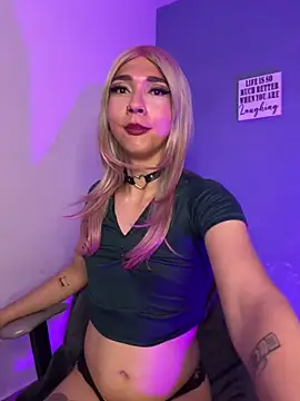 sofi elfqueen online show from May 15, 10:45 pm