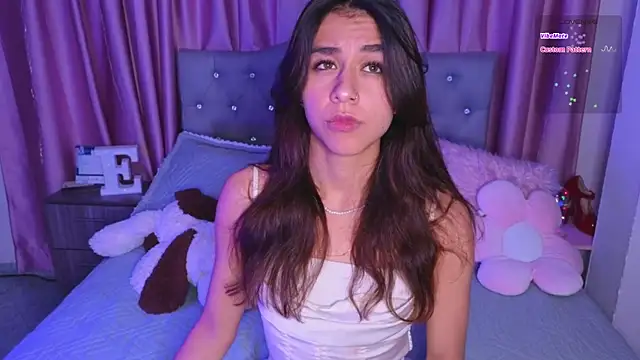 Emiily Scott1 online show from October 16, 10:34 pm