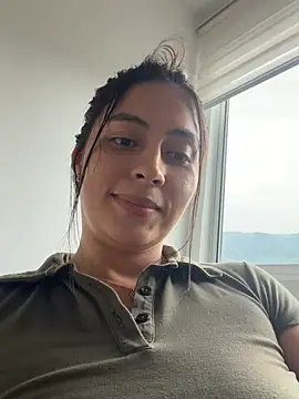 Sophie  Foxxx online show from May 17, 9:47 pm