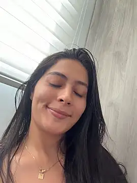 Sophie  Foxxx online show from May 14, 9:53 pm