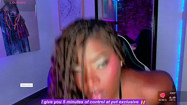 KAROL-SCOTT online show from May 7, 9:18 pm