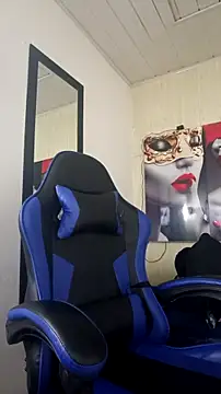 Charis 21 online show from February 3, 7:07 pm