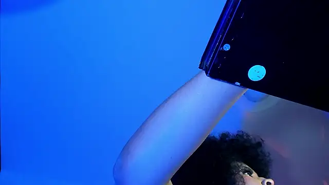 Apotheosis01 online show from January 6, 10:30 am