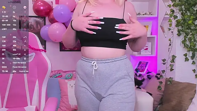 art lovee online show from October 14, 2:14 am