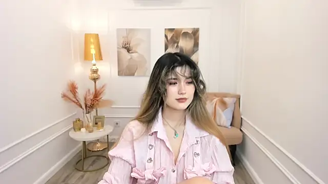 AnneTLi online show from July 9, 3:31 am
