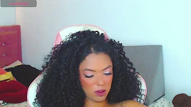 Tanedra collings online show from May 10, 5:31 am