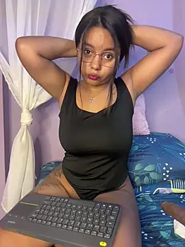 AnnePrince- online show from May 10, 12:45 am