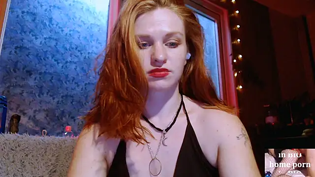 Cassie Wild online show from October 26, 1:17 pm