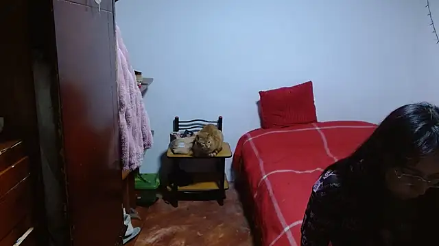 clarisse69 online show from March 6, 5:13 am