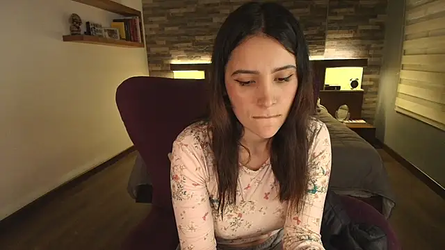 alicewilloww online show from October 14, 11:18 pm