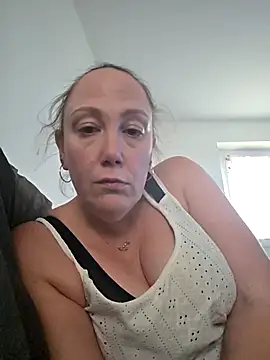 Wisie Cutie online show from March 12, 4:31 pm