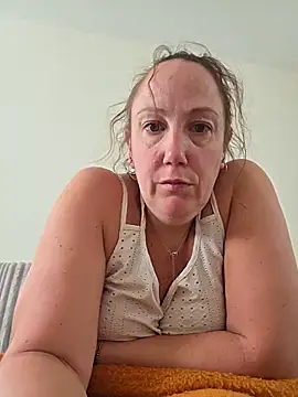Wisie Cutie online show from May 18, 10:43 am