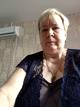 EffectFiona online show from February 26, 11:42 am