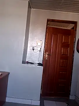 Prettybecs online show from October 12, 6:16 am