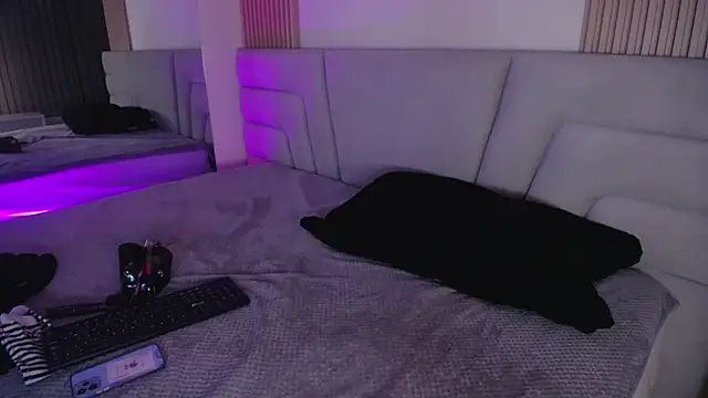 Miss Loise online show from November 15, 2:56 am