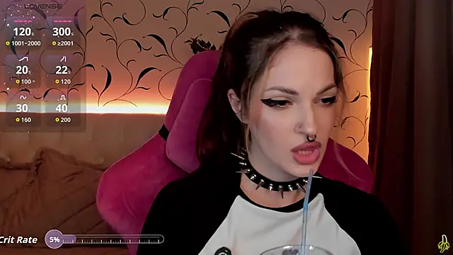 BratzieDarsie online show from October 11, 9:25 am