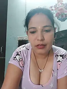 Poojabhabi101 online show from May 12, 5:59 am