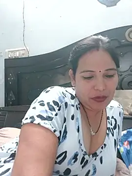 Poojabhabi101 online show from May 7, 6:28 am