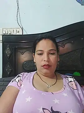 Poojabhabi101 online show from May 18, 5:57 am