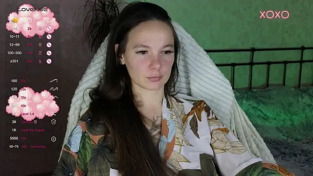 lil luna x online show from November 12, 8:40 pm