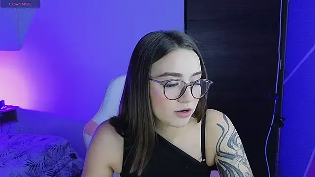 alicerosse2 online show from July 31, 3:29 am