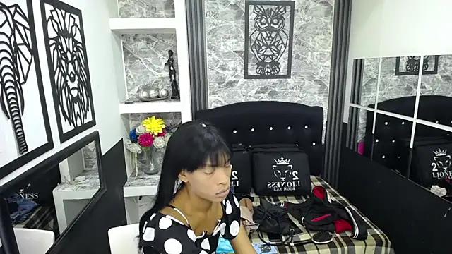 barbie love online show from September 29, 11:48 am