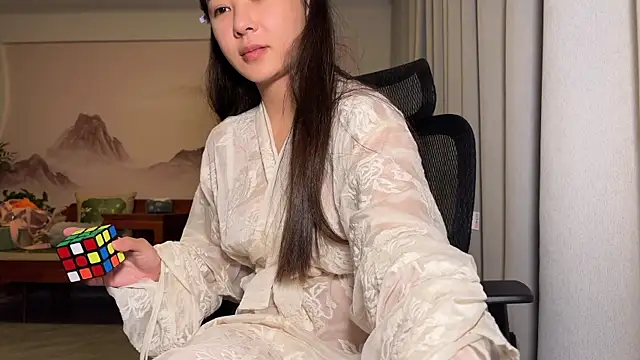 meowLili online show from May 16, 1:54 pm