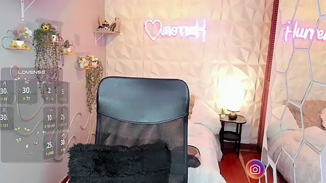 hurrencam online show from October 21, 1:04 pm