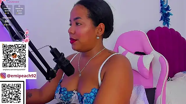 samanthaabloom online show from May 21, 3:04 am
